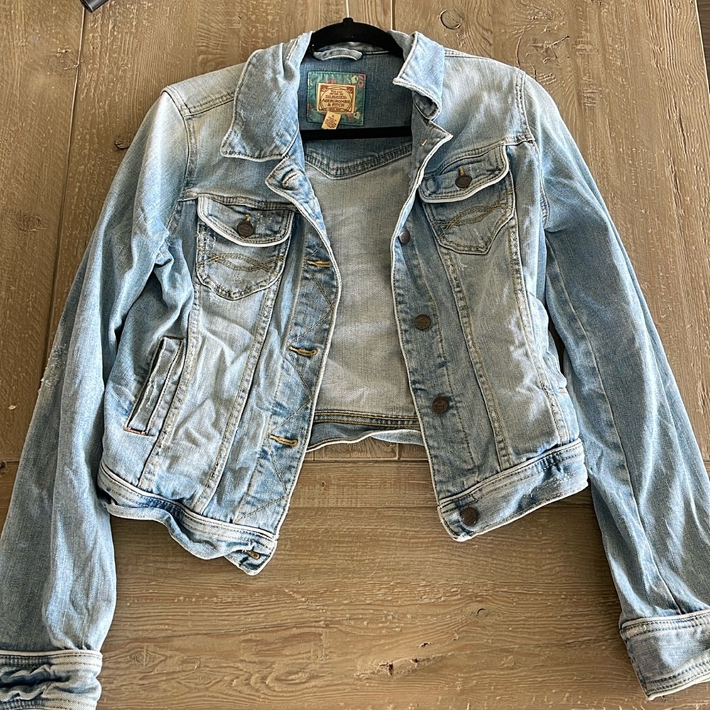 Abercrombie & Fitch Jean Jacket